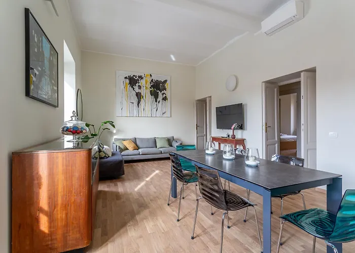 Iflat Vatican New Bright & Comfy 3 Bedroom