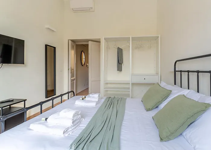 Iflat Vatican New Bright & Comfy 3 Bedroom